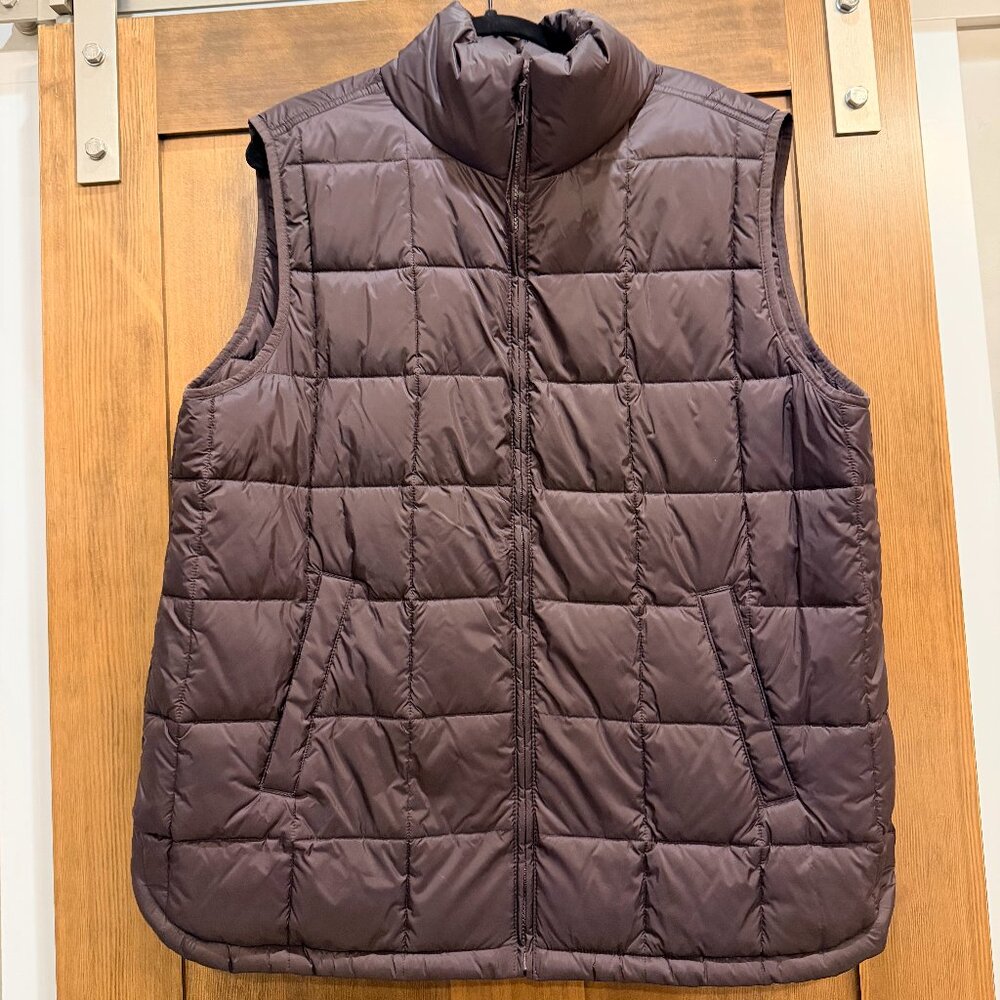 GAP WOMEN'S LIGHT WEIGHT PUFFER VEST ~ SIZE XL